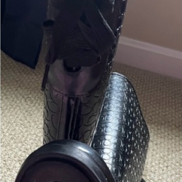 COACH Jacquard Signature C Laced Up Back Bow Heeled Black Rainboots Sz 10 - Picture 4 of 4